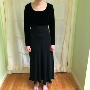 Vintage Velvet & crepe  Max Studio long dress